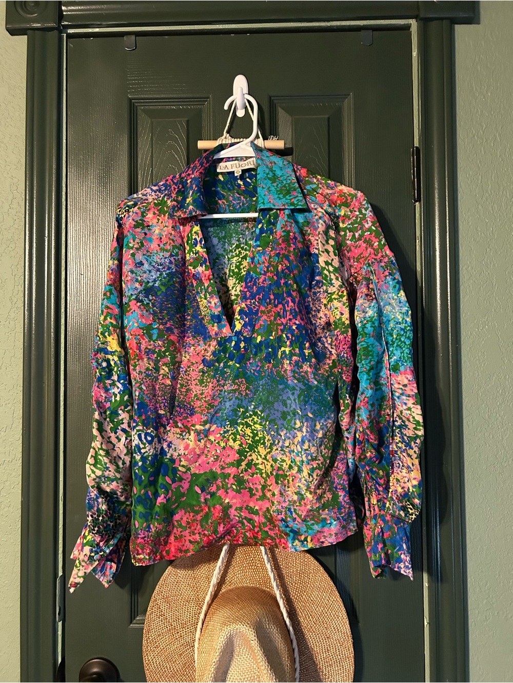 LA FIORA Multicolor Floral-Print V-Neck Blouse in Blue & Pink